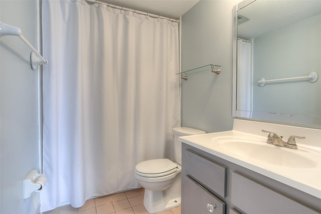 2500 W 67th Place - Photo 9
