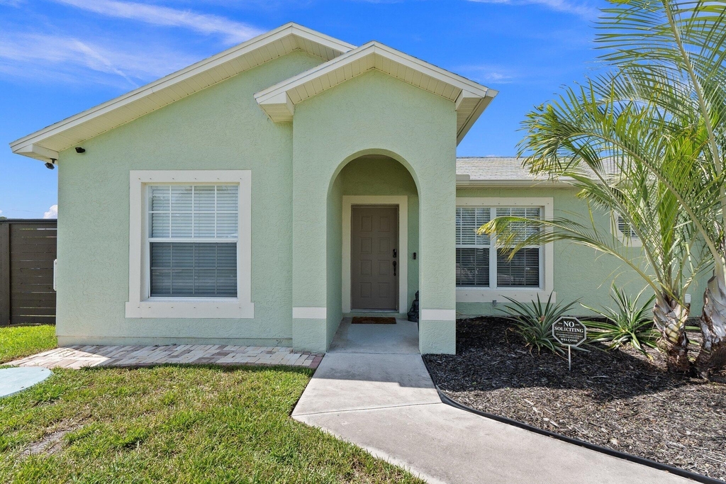5789 Nw Belwood Circle - Photo 2