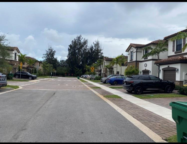 4985 Kobus Terrace - Photo 1