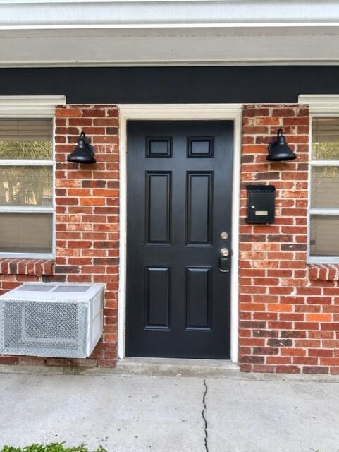 121 Cleveland Street - Photo 1