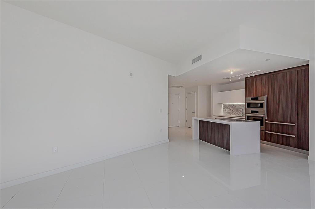 851 Ne 1st Avenue - Photo 6