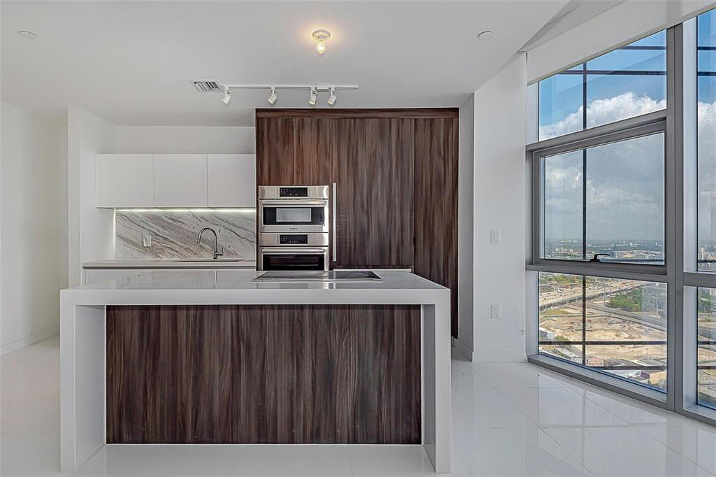 851 Ne 1st Avenue - Photo 9