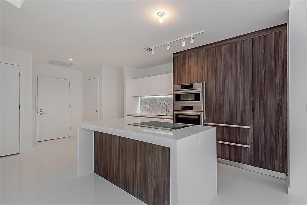851 Ne 1st Avenue - Photo 8