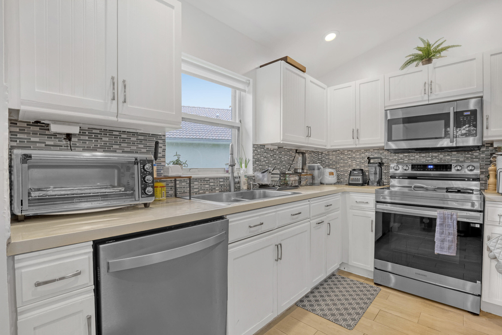 1784 Barnstable Road - Photo 14