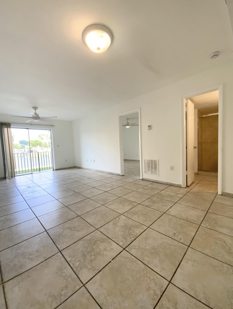 4709 Nw 7th Street - Photo 6
