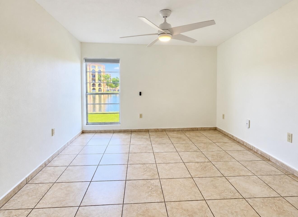 4709 Nw 7th Street - Photo 10