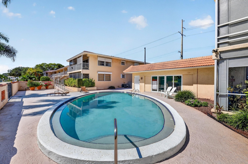 331 Sw 8th - Photo 19