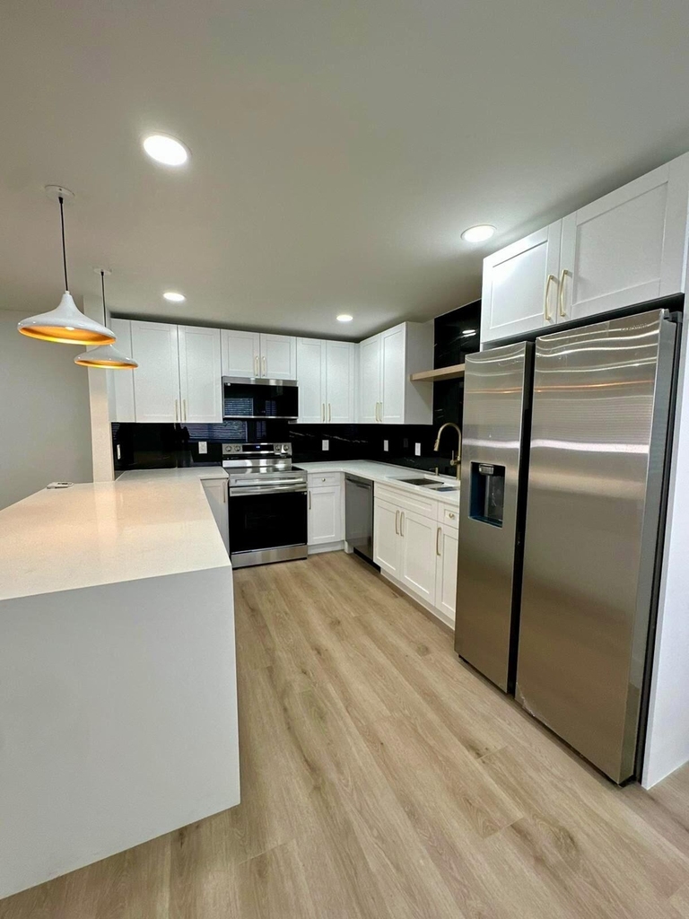 295 Brittany G Avenue - Photo 8