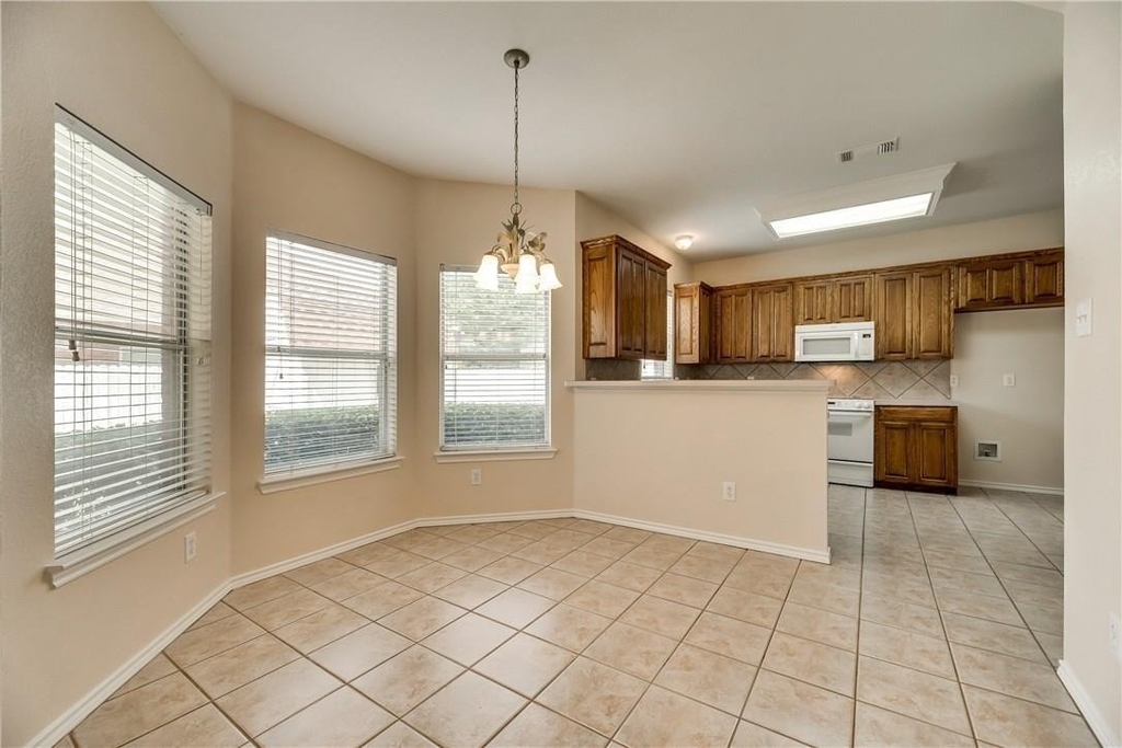 2609 Creekbend Drive - Photo 8