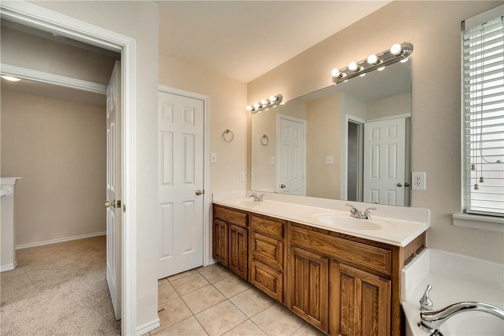 2609 Creekbend Drive - Photo 16