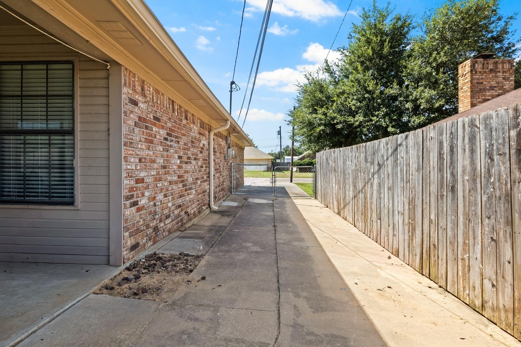 1100 Markeda - Photo 22