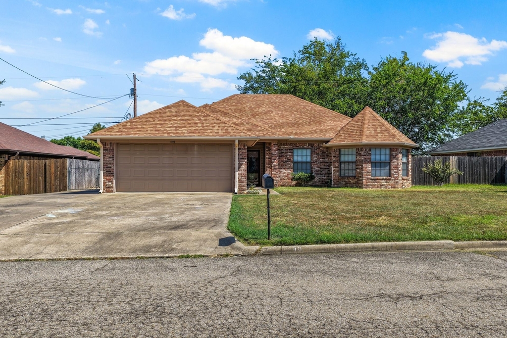 1100 Markeda - Photo 0