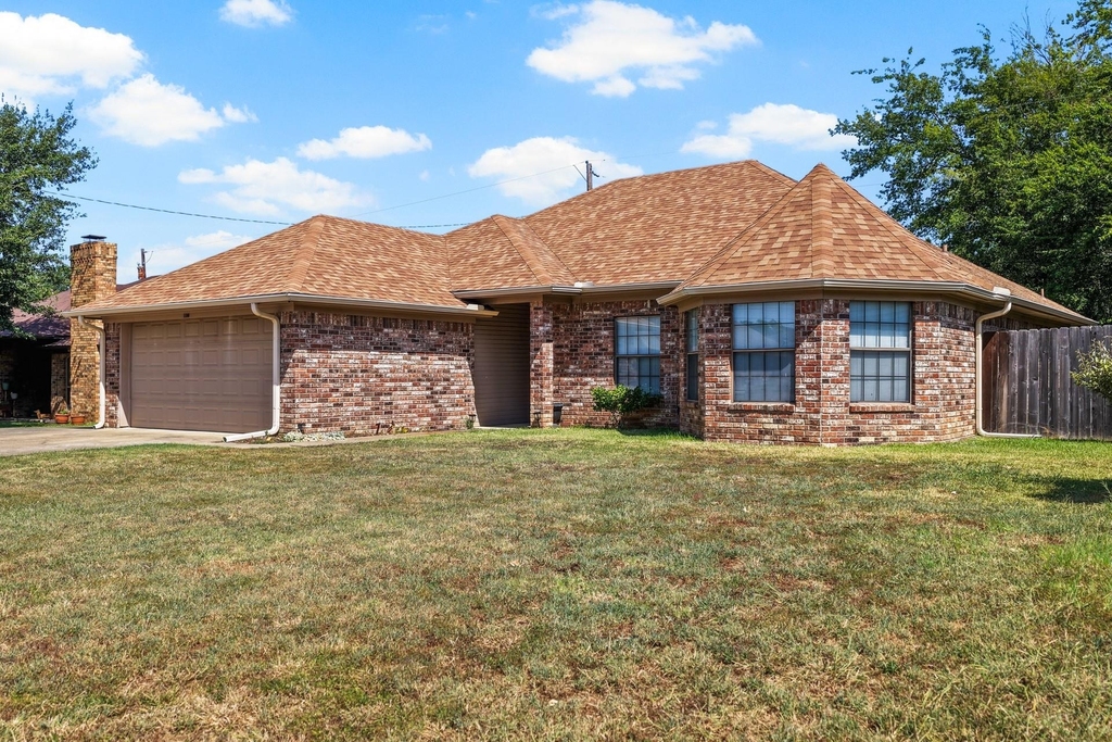 1100 Markeda - Photo 3