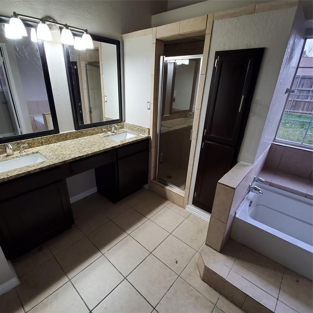 8006 Yacht Club Drive - Photo 12