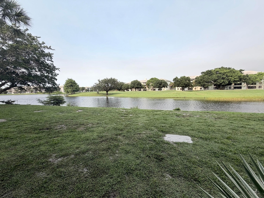 9230 Lagoon Place - Photo 13