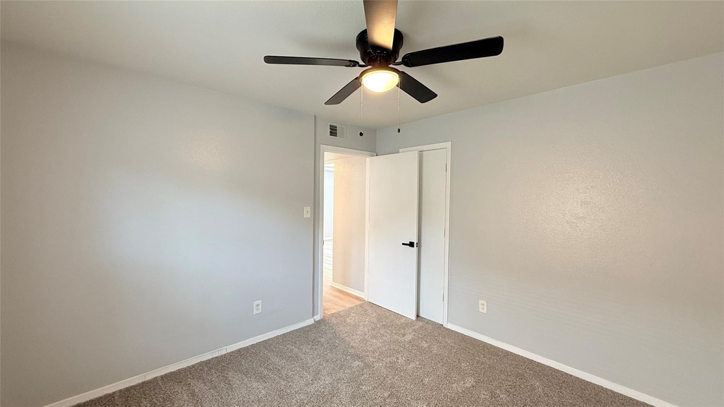 8001 Carrick Street - Photo 8