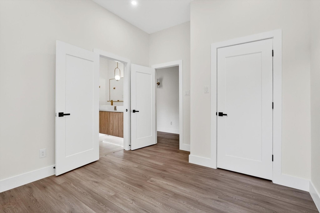 1621 Bannock Avenue - Photo 21