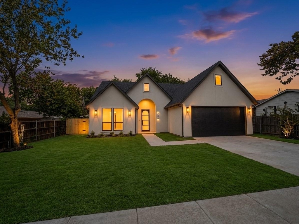 338 Texana Street - Photo 0