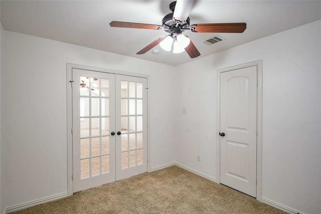 826 Rambling Court - Photo 14