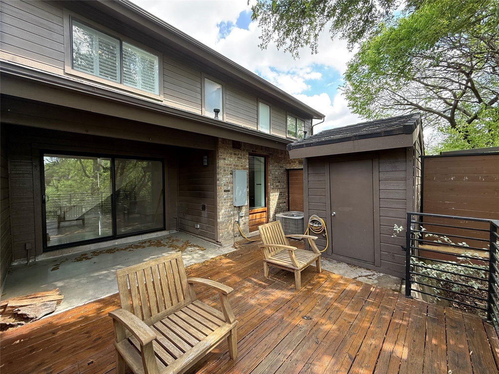 2204 W Park Boulevard - Photo 13
