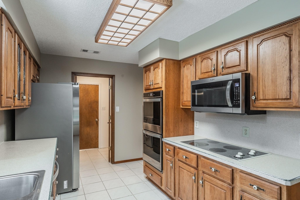 1010 Purdue Drive - Photo 10