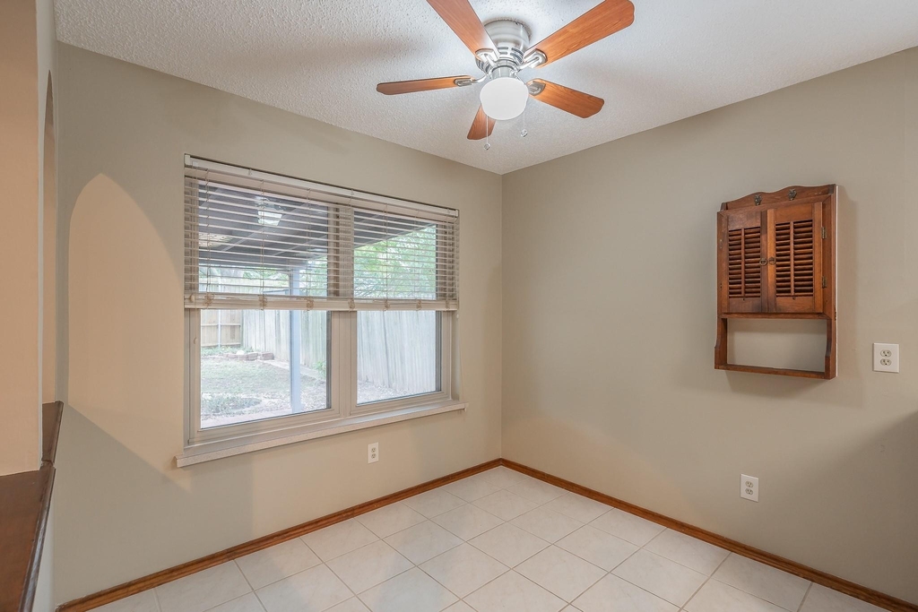 1010 Purdue Drive - Photo 6