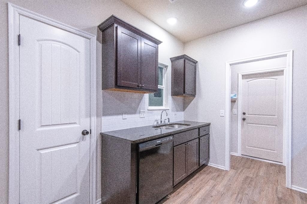 316 Chalk Hill Court - Photo 11
