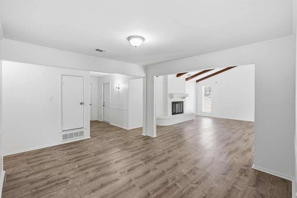 6106 Laredo Court - Photo 15