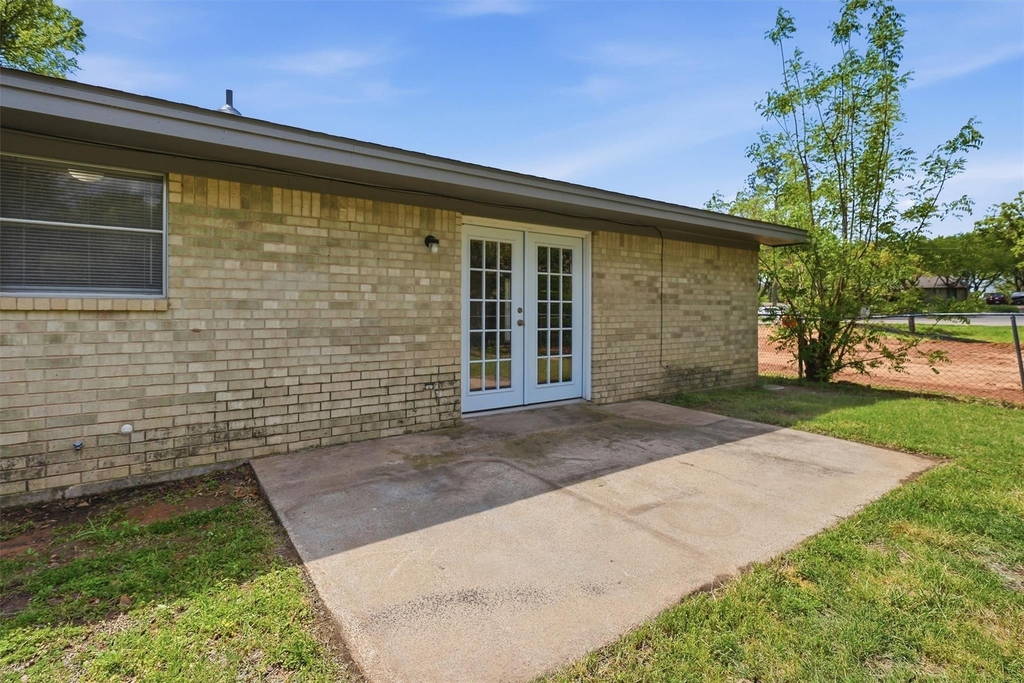 6106 Laredo Court - Photo 34