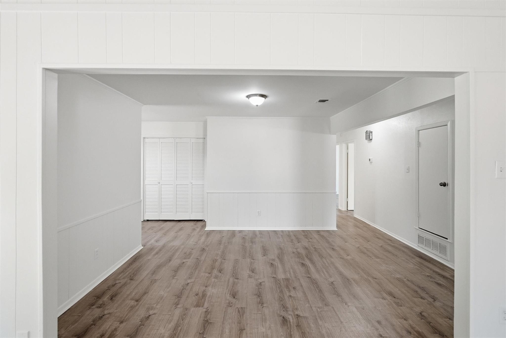 6106 Laredo Court - Photo 10