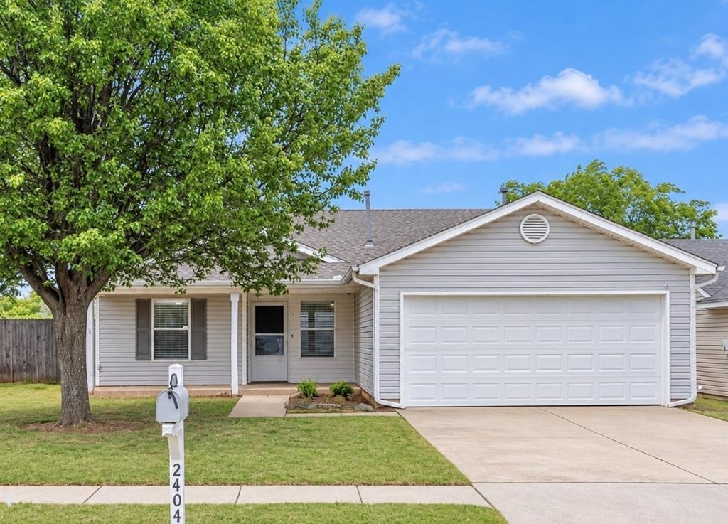 2404 Hunting Horse Trail - Photo 4
