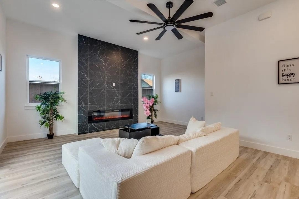 2802 Guymon Street - Photo 5