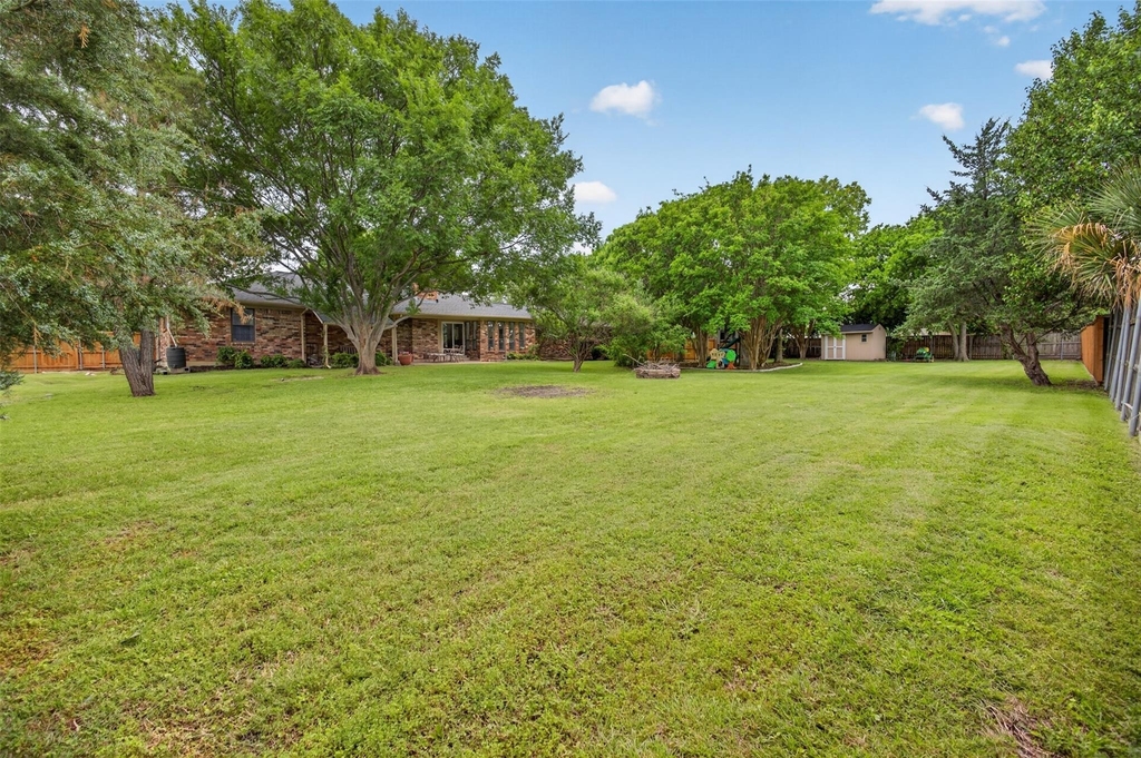 4607 Sachse Road - Photo 3