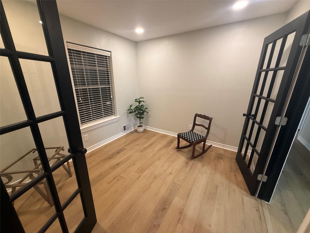 4607 Sachse Road - Photo 18