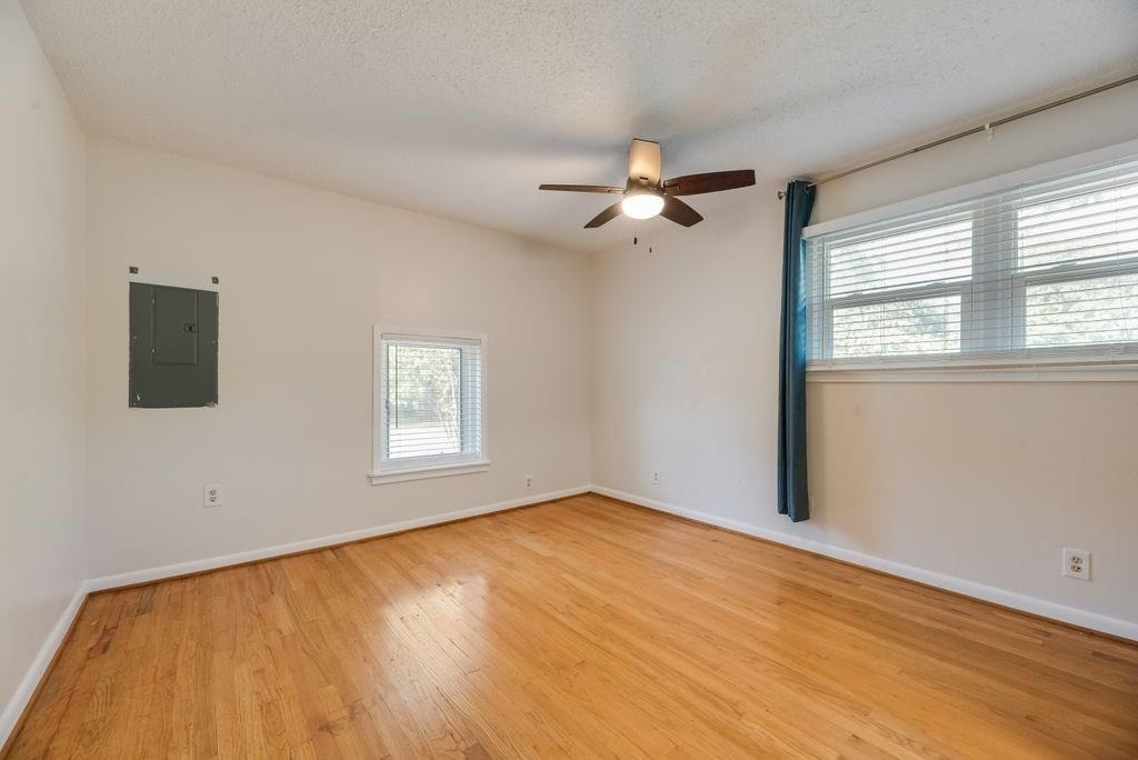 2217 Glenwood - Photo 23