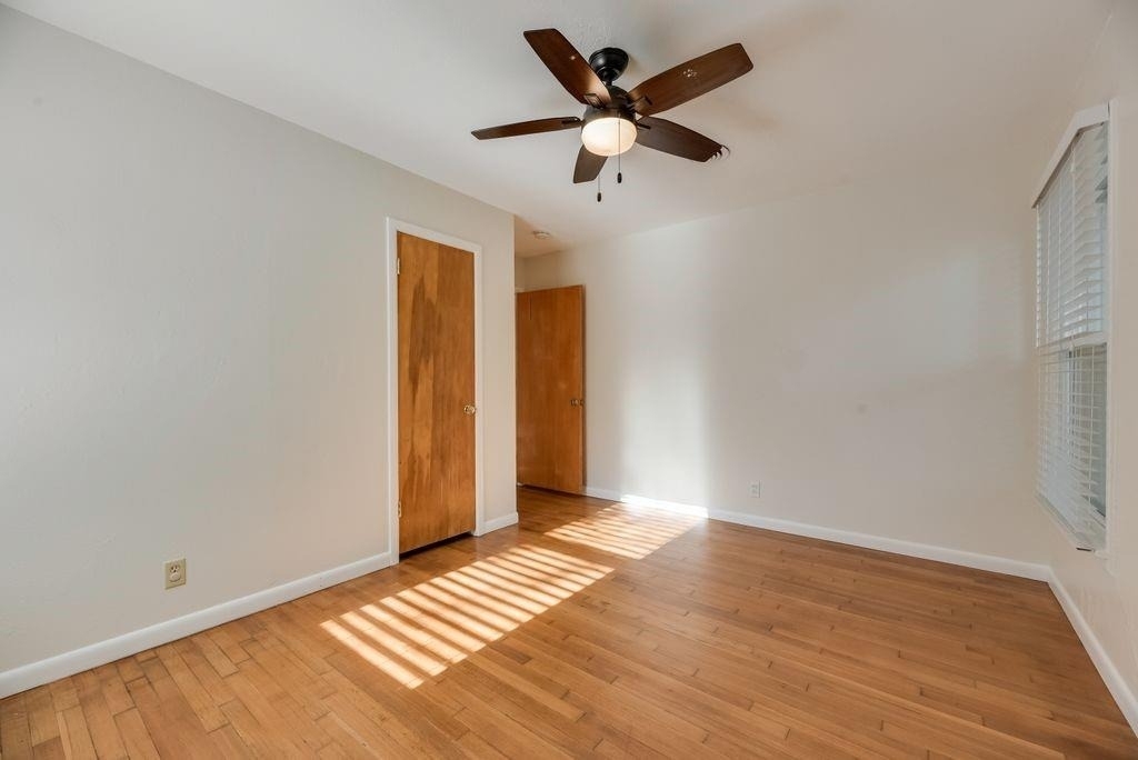 2217 Glenwood - Photo 18