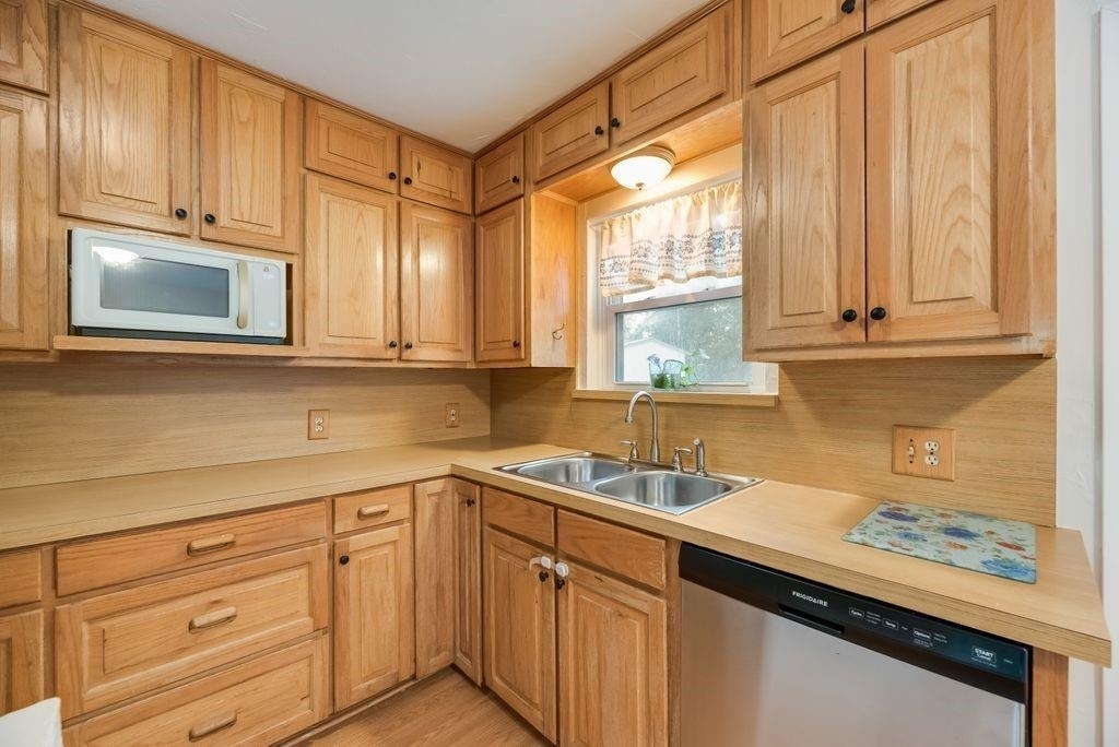 2217 Glenwood - Photo 10