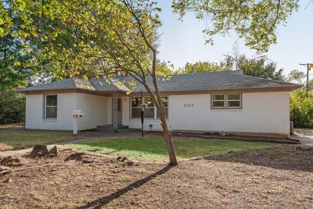 2217 Glenwood - Photo 3