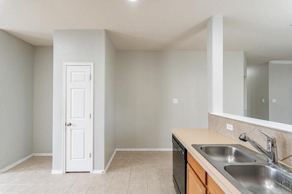 8817 Noontide Drive - Photo 11