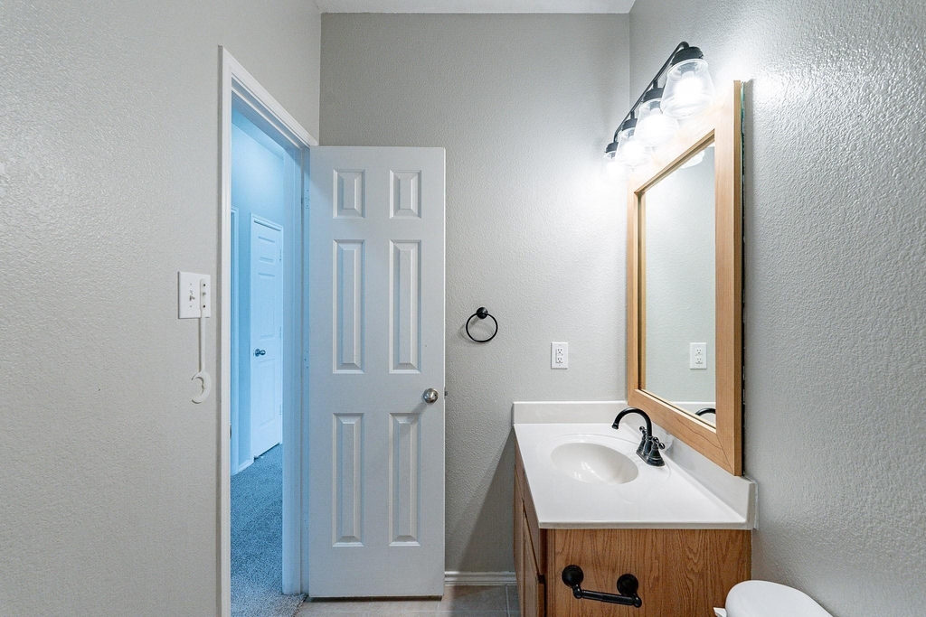 8817 Noontide Drive - Photo 15