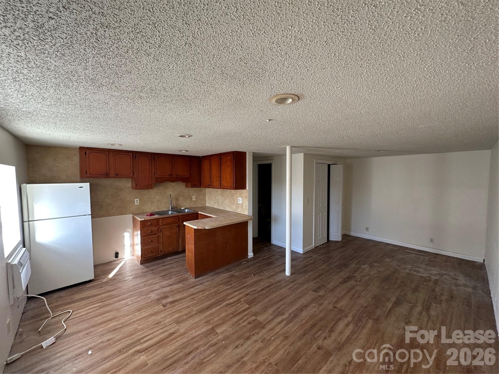 1305 W Front Street - Photo 0
