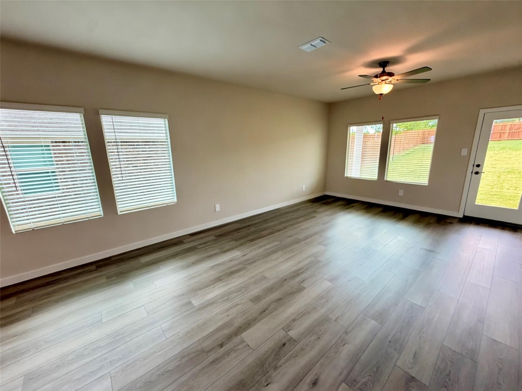 300 Winchester Lane - Photo 1