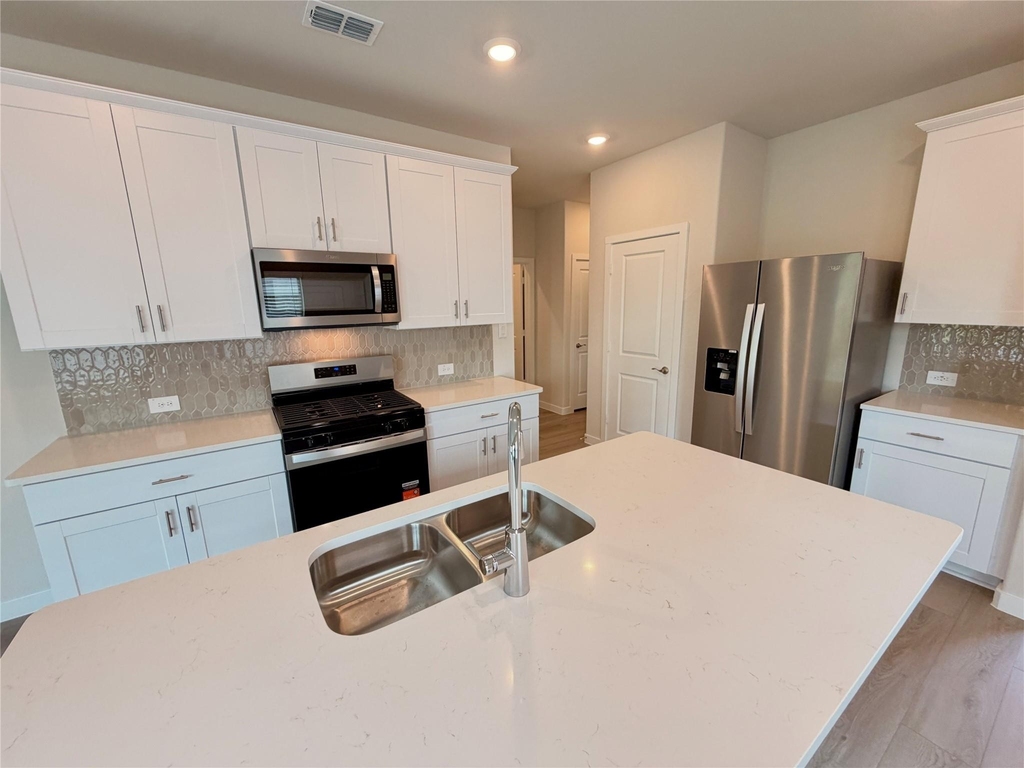300 Winchester Lane - Photo 9