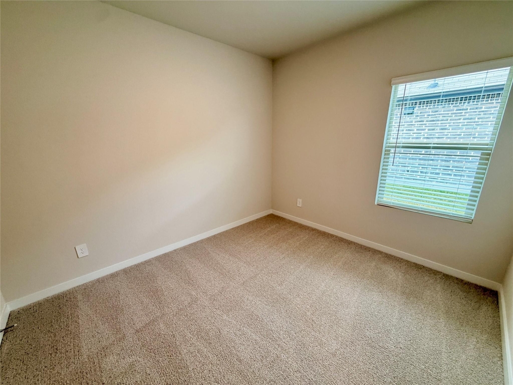 300 Winchester Lane - Photo 10