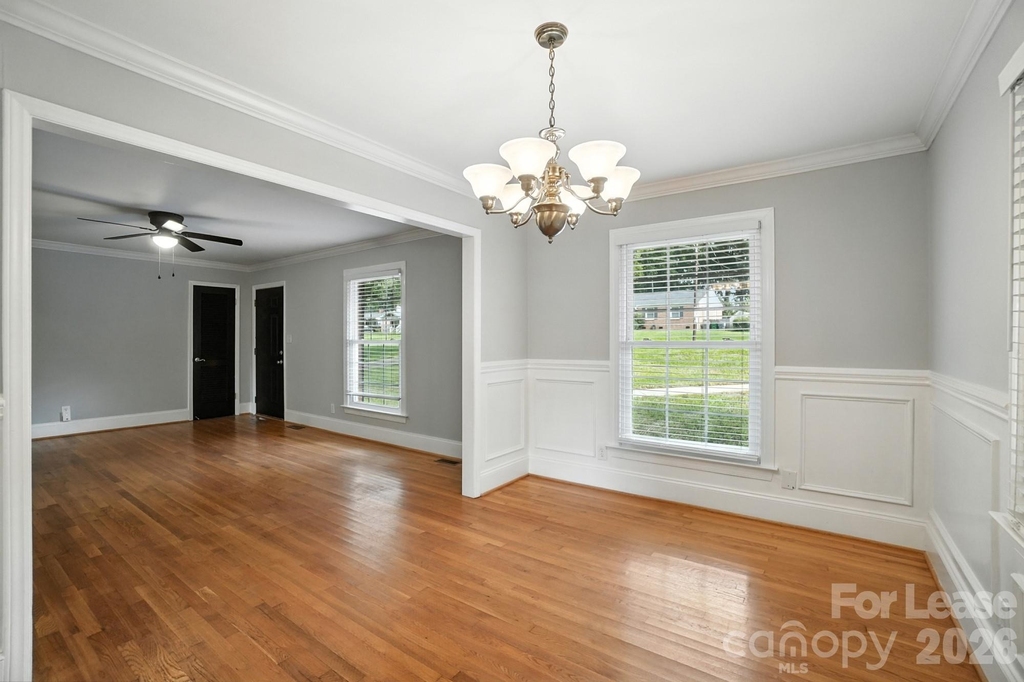 332 Seneca Place - Photo 7
