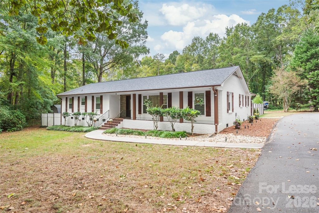 2600 E Providence Drive - Photo 1