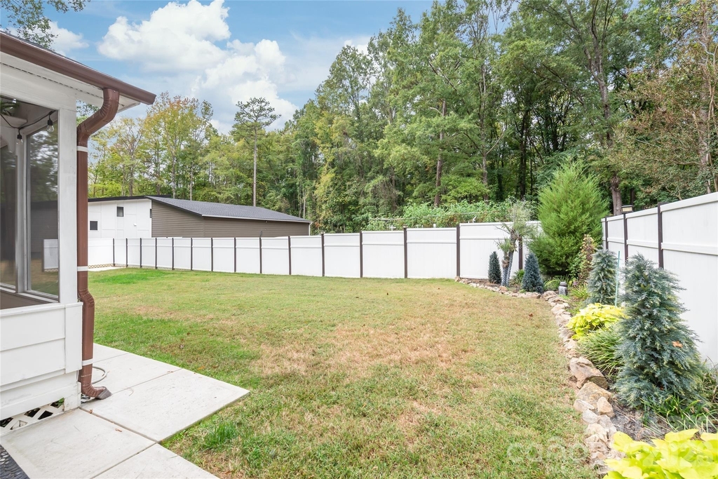 2600 E Providence Drive - Photo 30