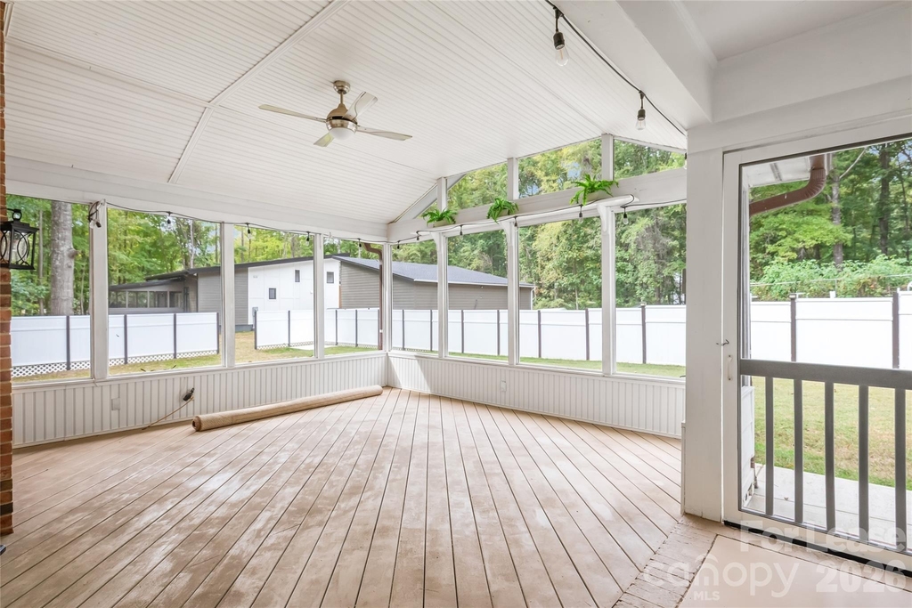 2600 E Providence Drive - Photo 28