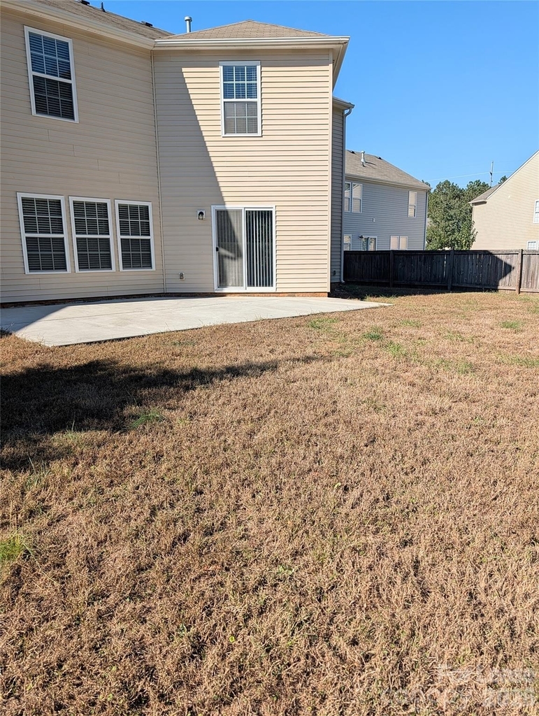 2562 Spring Breeze Way - Photo 18