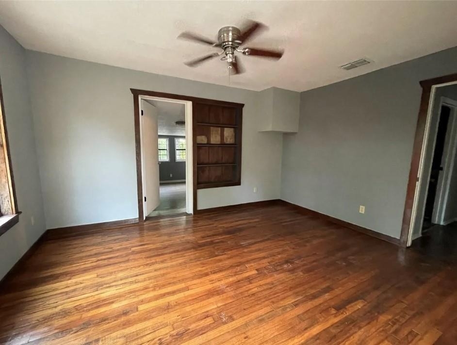 905 E Hook - Photo 4